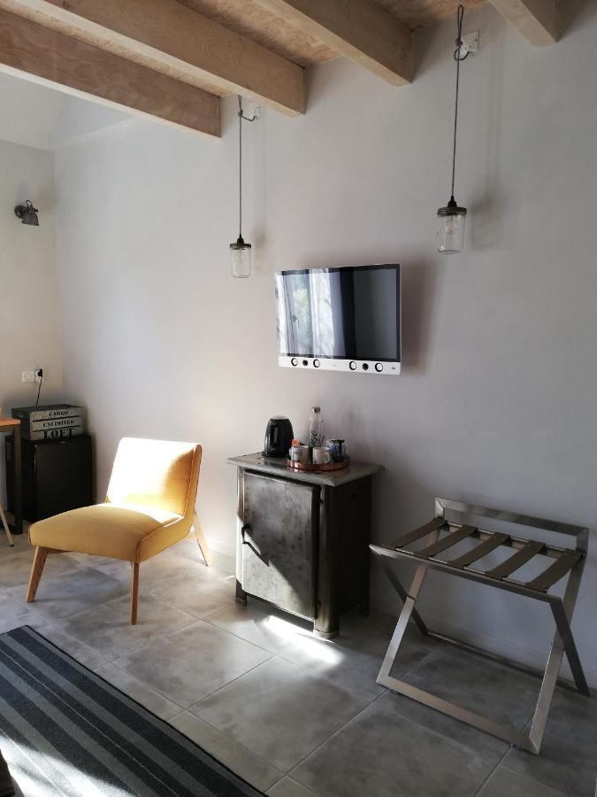 Les Perluetes Hotel Carennac ภายนอก รูปภาพ